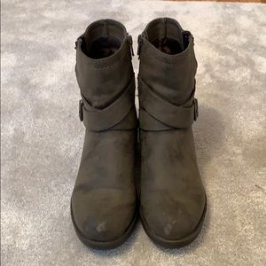 Women’s Ankle Booties